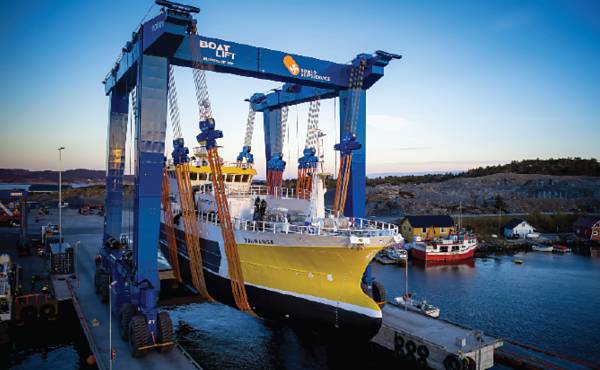 The giant 1,000 tonne capacity hoist is the biggest Boat Lift has delivered to date