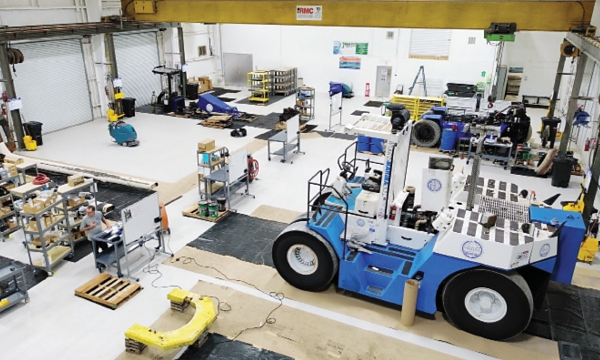 The newly renovated workshop at the Fort Myers facility is staffed by a team formerly known as Hoist Lift  of Florida.