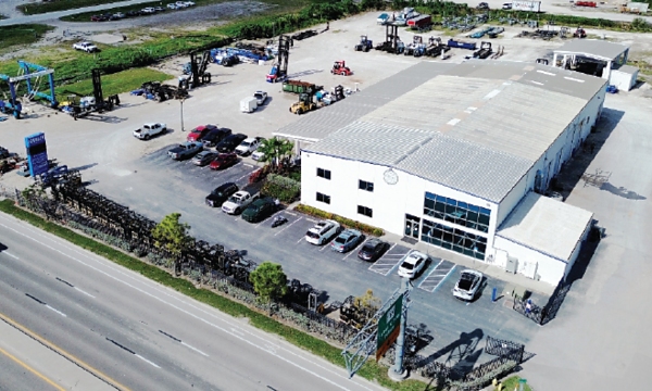 A ten-ton industrial crane, indoor paint booth and full wash pit capabilities are features of the 18,000ft (1,700m) facility in Fort Myers, Florida.