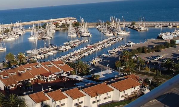 Marina di Pescara includes an open air theatre for hosting summer events.