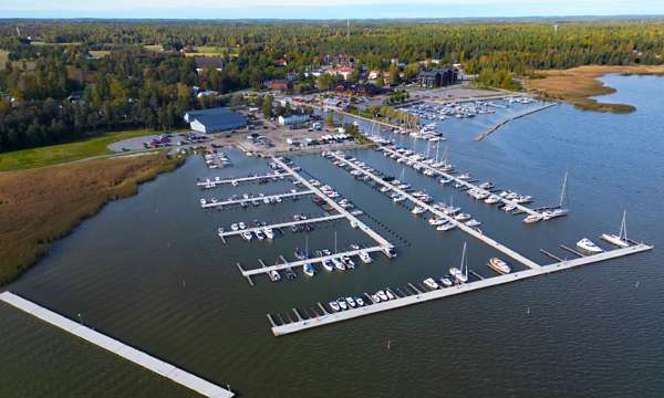 The expansion at Ing Marina in Inkoo, delivered by Marinetek in the second quarter this year, has 486 berths. It is the largest single-phase recreational marina project ever to be undertaken in Finland.